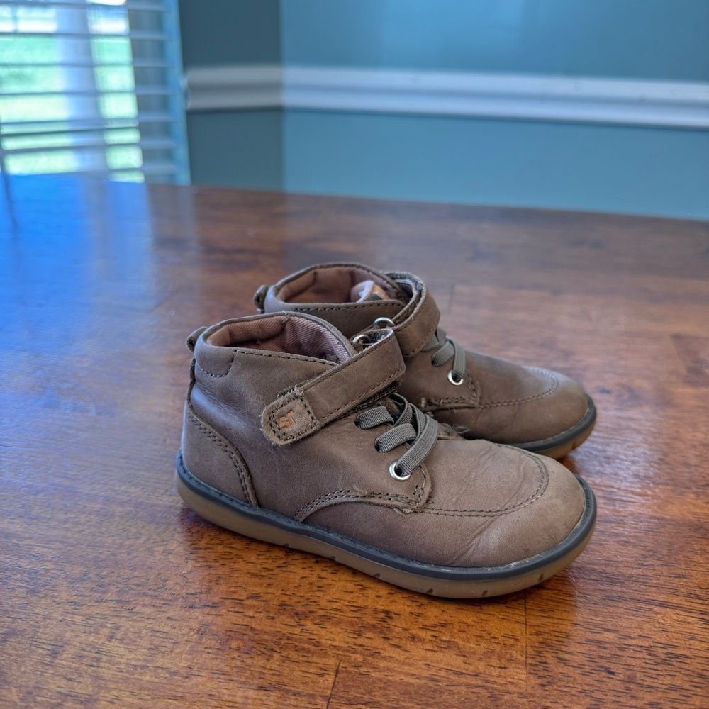 Stride Rite STR Quinn Boot Brown Kids High-Top Casual Shoes size 7